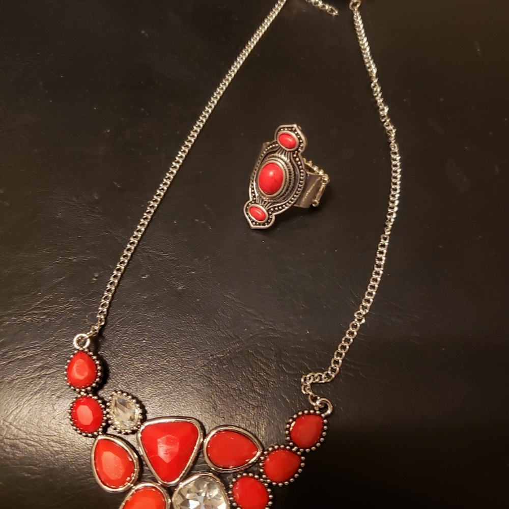Necklace set